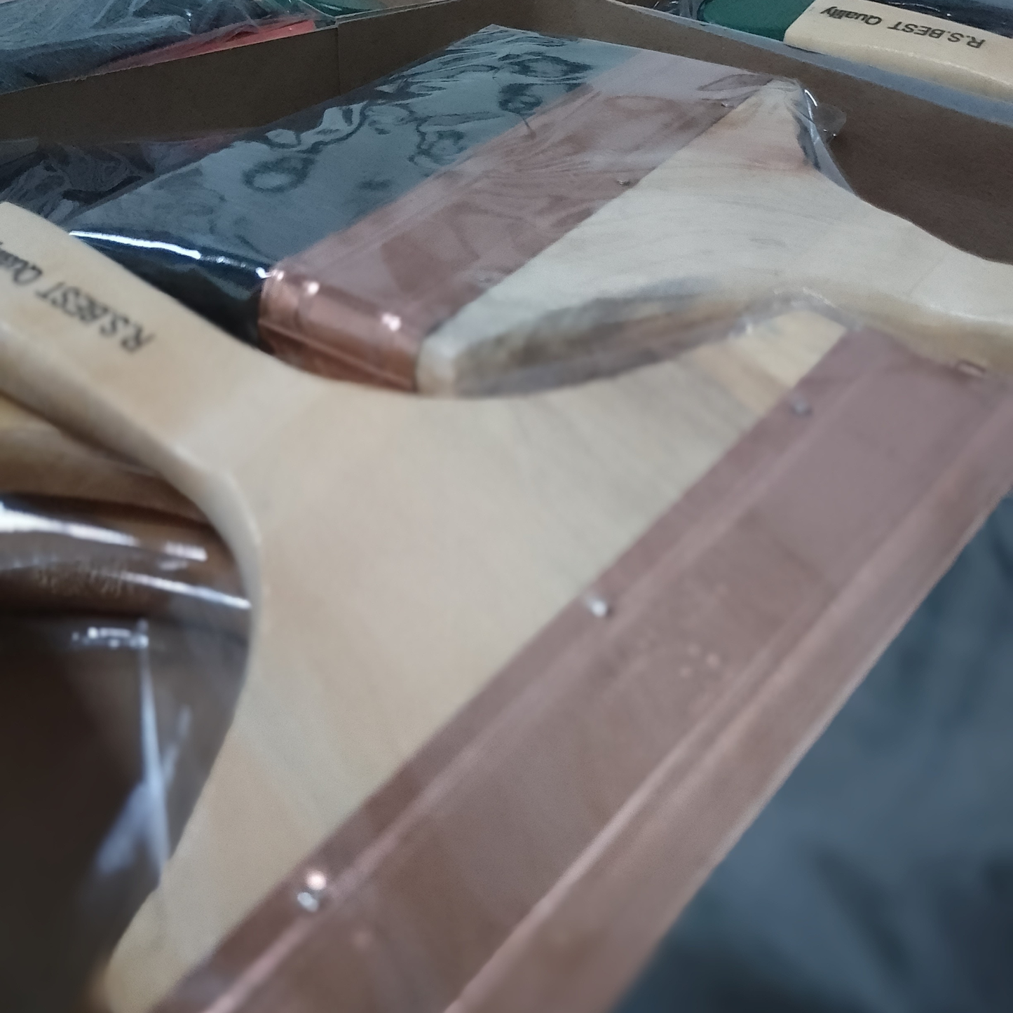 HARRIS 6 INCH PAINT BRUSH